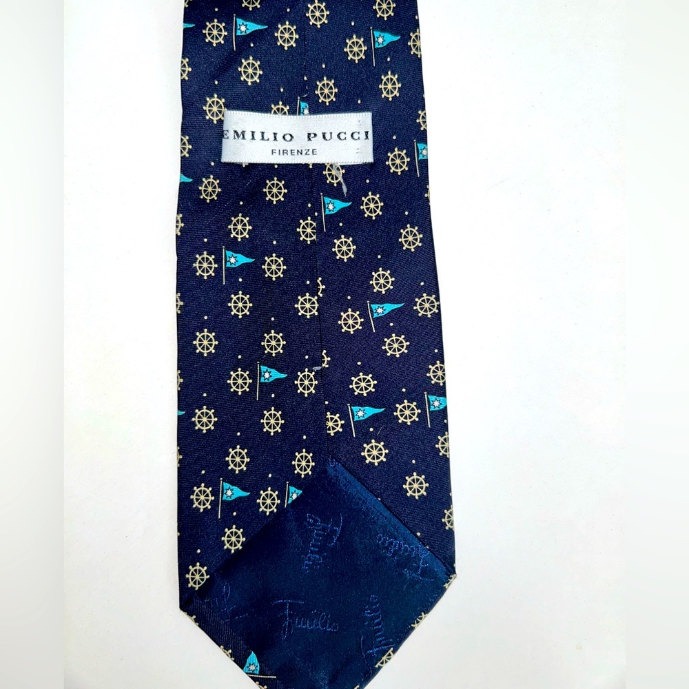 Emilio Pucci 100% silk tie